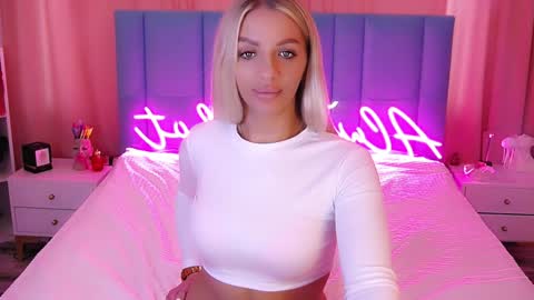 AlwaysHot online show from 01/08/25, 04:23