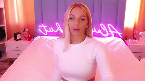 AlwaysHot online show from 01/15/25, 05:40