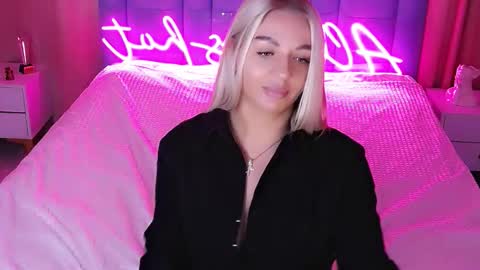 AlwaysHot online show from 10/26/25, 02:17