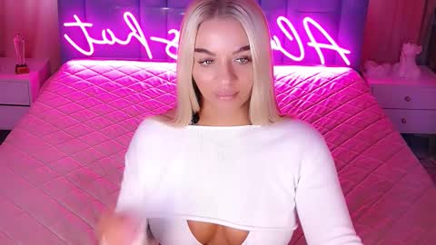 AlwaysHot online show from 02/03/26, 06:40