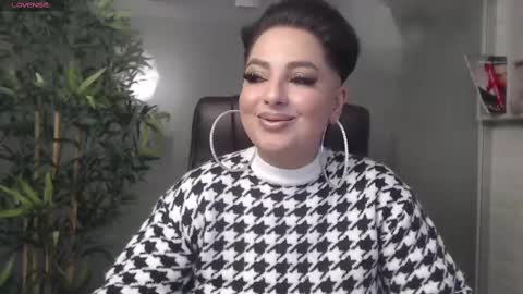         online show from 02/13/25, 08:03