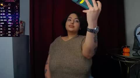         online show from 10/28/25, 07:27