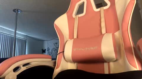 Ally Girl In Her Ally World online show from 11/13/25, 06:29