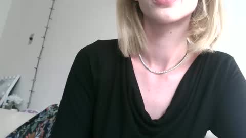 Ally Girl In Her Ally World online show from 06/08/26, 01:39