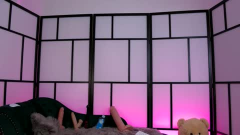 Call me Ally  online show from 04/17/26, 07:44