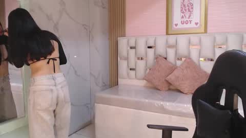 Snapshot of allyssa_bellini_s chatting on 09/15/25, 10:21 Allysa online show from 09/15/25, 10:21