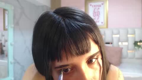 Snapshot of allyssa_bellini_s chatting on 11/30/25, 01:48 Allysa online show from 11/30/25, 01:48