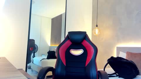 ALMA FENIX  online show from 10/09/25, 12:14