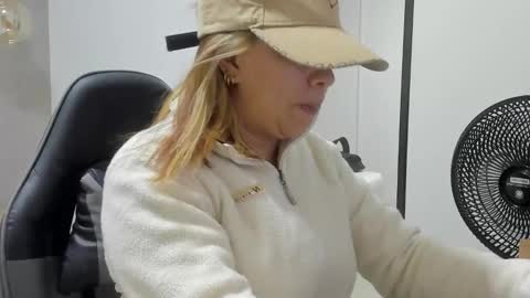 ALMA FENIX  online show from 02/02/26, 12:26