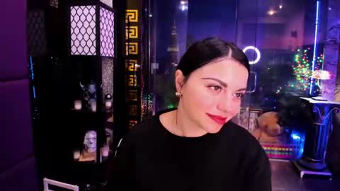 Snapshot of alma_pearl chatting on 07/16/26, 07:14 Alma online show from 07/16/26, 07:14