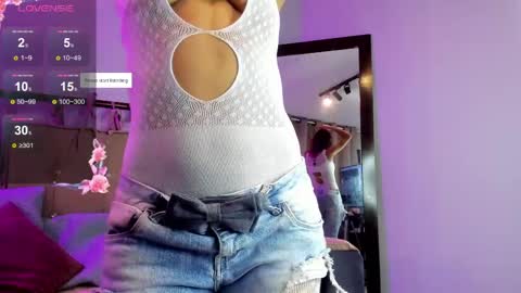 Snapshot of alma_rose_ chatting on 05/28/26, 04:48 alma_rose_ online show from 05/28/26, 04:48