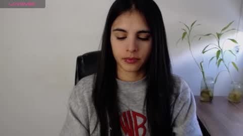 Snapshot of alma_sweet chatting on 03/08/25, 01:25 Arhantxa online show from 03/08/25, 01:25