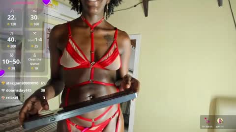 Snapshot of almasaennz chatting on 12/08/24, 01:13 online show from 12/08/24, 01:13