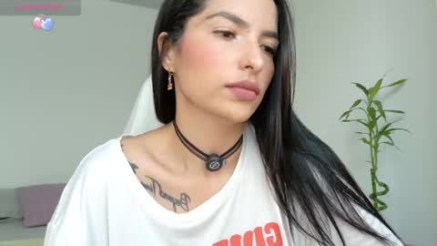 Snapshot of almatease chatting on 03/18/26, 03:15 Alma online show from 03/18/26, 03:15