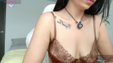 Snapshot of almatease chatting on 03/25/26, 08:37 Alma online show from 03/25/26, 08:37