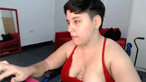 Snapshot of almondonwheels chatting on 12/05/24, 12:30 Almond online show from 12/05/24, 12:30