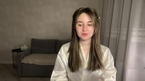 Anna online show from 04/05/26, 07:33