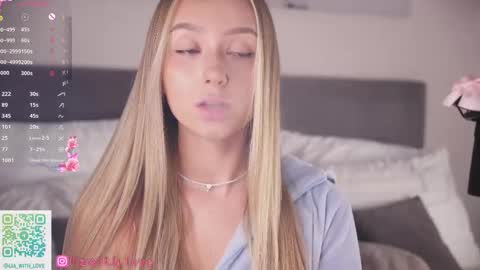 Lia online show from 09/10/25, 03:28