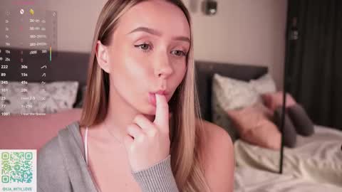 Lia online show from 01/16/26, 01:31