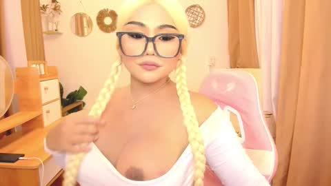 alodia x princess online show from 11/26/25, 12:00