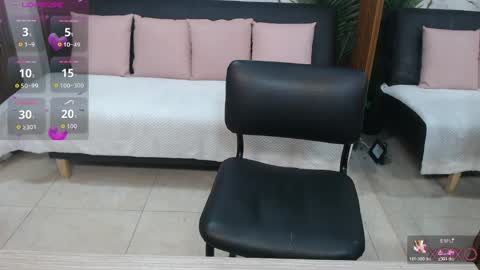 Snapshot of alonddra_tay chatting on 04/10/26, 11:26 alonddra_tay online show from 04/10/26, 11:26