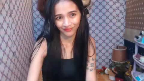 Snapshot of alondra_aleng_ereng chatting on 10/26/25, 02:56 Alondra online show from 10/26/25, 02:56