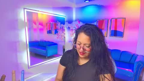 Alondra  online show from 12/05/25, 03:37