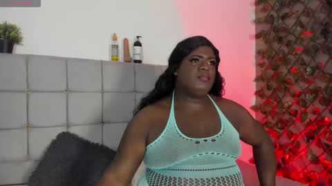 Snapshot of alondra_slut chatting on 02/11/26, 01:38 alondra_slut online show from 02/11/26, 01:38