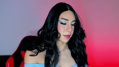 Hazel Bowie online show from 10/25/25, 02:30