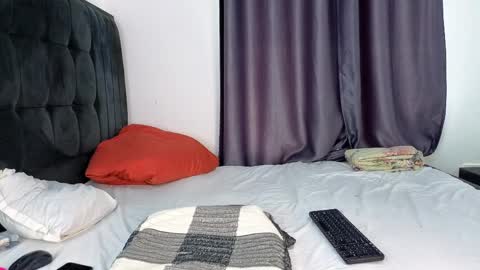 Snapshot of alotta_titties chatting on 04/03/26, 08:23 alotta_titties online show from 04/03/26, 08:23