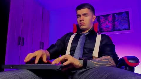 alpha_dominus_ online show from 09/11/25, 04:01