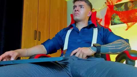 alpha_dominus_ online show from 10/22/25, 05:08