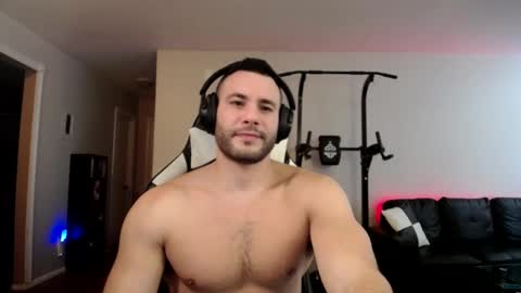 Snapshot of alpha_dominus_king chatting on 09/30/25, 03:39 OF online show from 09/30/25, 03:39