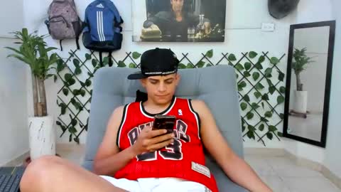 Snapshot of alpha_pprs chatting on 12/03/24, 07:00 Alpha pprs online show from 12/03/24, 07:00