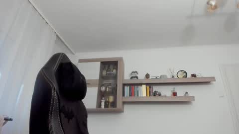 Andi online show from 11/14/25, 02:16