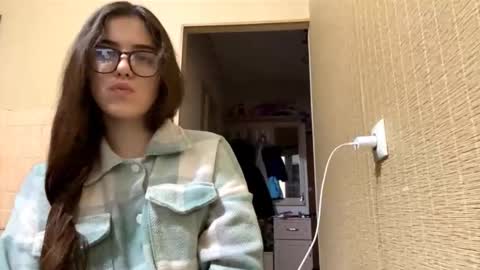 Ksenia online show from 11/29/25, 10:18