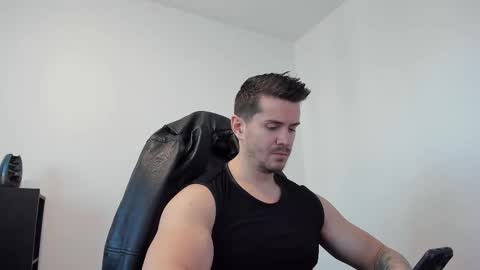 LeatherMaster online show from 09/18/25, 06:37