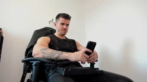 LeatherMaster online show from 08/07/26, 04:31