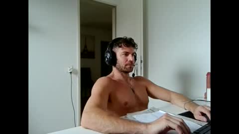 alphah_hunk online show from 04/15/26, 12:23