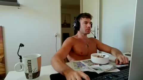 Snapshot of alphah_hunk chatting on 06/18/26, 08:58 alphah_hunk online show from 06/18/26, 08:58