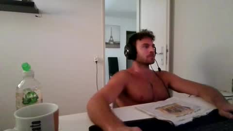 Snapshot of alphah_hunk chatting on 06/27/26, 08:52 alphah_hunk online show from 06/27/26, 08:52