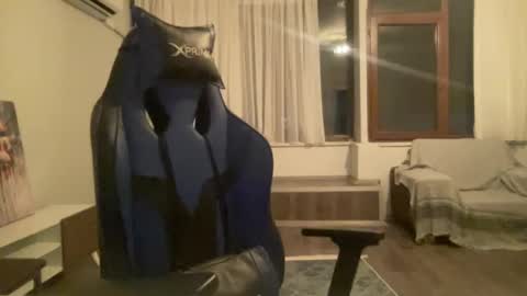 AlphAndre online show from 02/08/25, 06:12