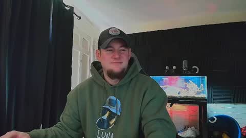 Snapshot of alphanuts101 chatting on 02/07/25, 06:34 Ryno online show from 02/07/25, 06:34