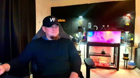 Snapshot of alphanuts101 chatting on 09/28/25, 01:00 Ryno online show from 09/28/25, 01:00