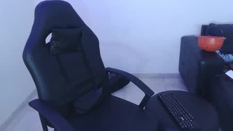 alphas_latins online show from 03/14/26, 06:30