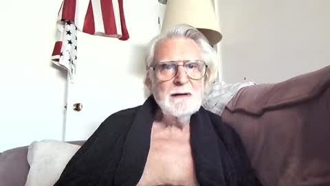 AlphaUniform online show from 01/12/25, 04:29