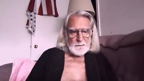 AlphaUniform online show from 09/25/25, 05:27