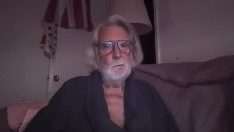 AlphaUniform online show from 10/22/25, 11:43