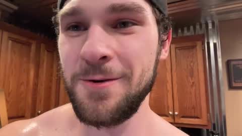 Snapshot of alphazack14 chatting on 02/02/25, 12:40 alphazack14 online show from 02/02/25, 12:40