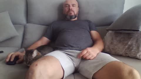 Snapshot of alsi72 chatting on 11/28/25, 10:51 alsi72 online show from 11/28/25, 10:51